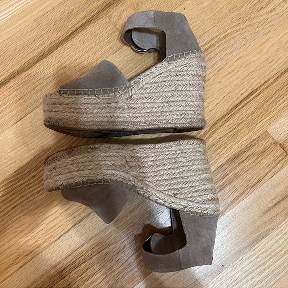 Wedges - Picture 2 of 4